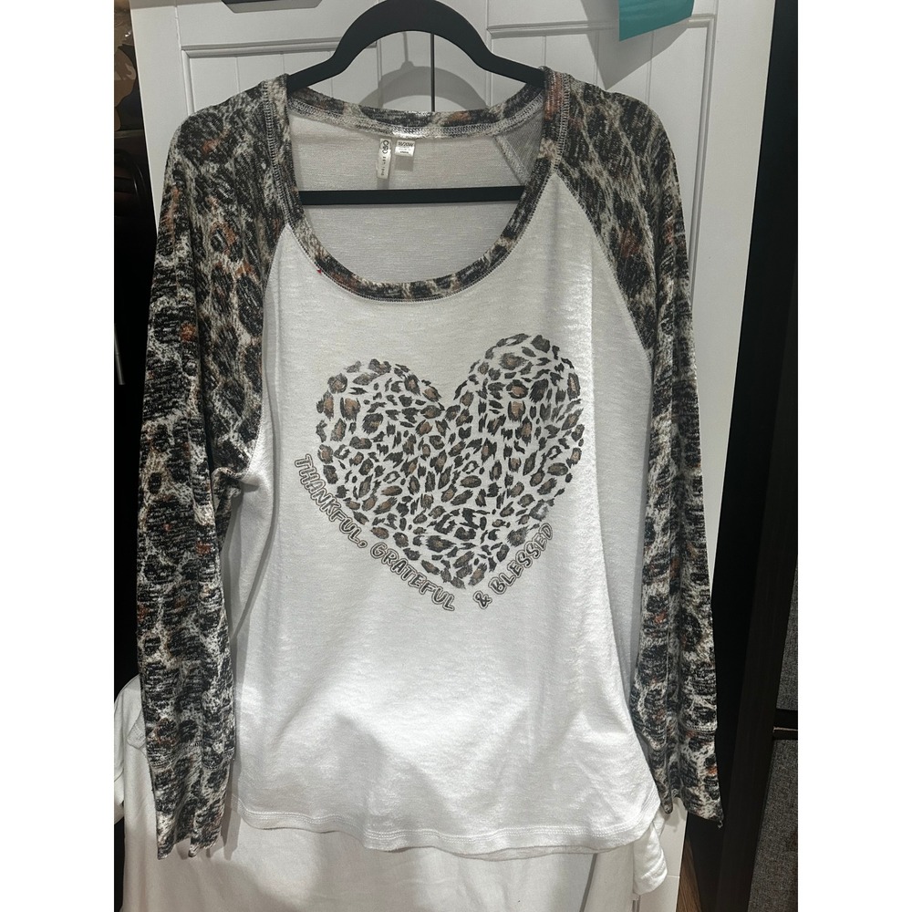 Cato Womens 18/20W Leopard Heart Raglan Top Thankful Grateful Blessed White